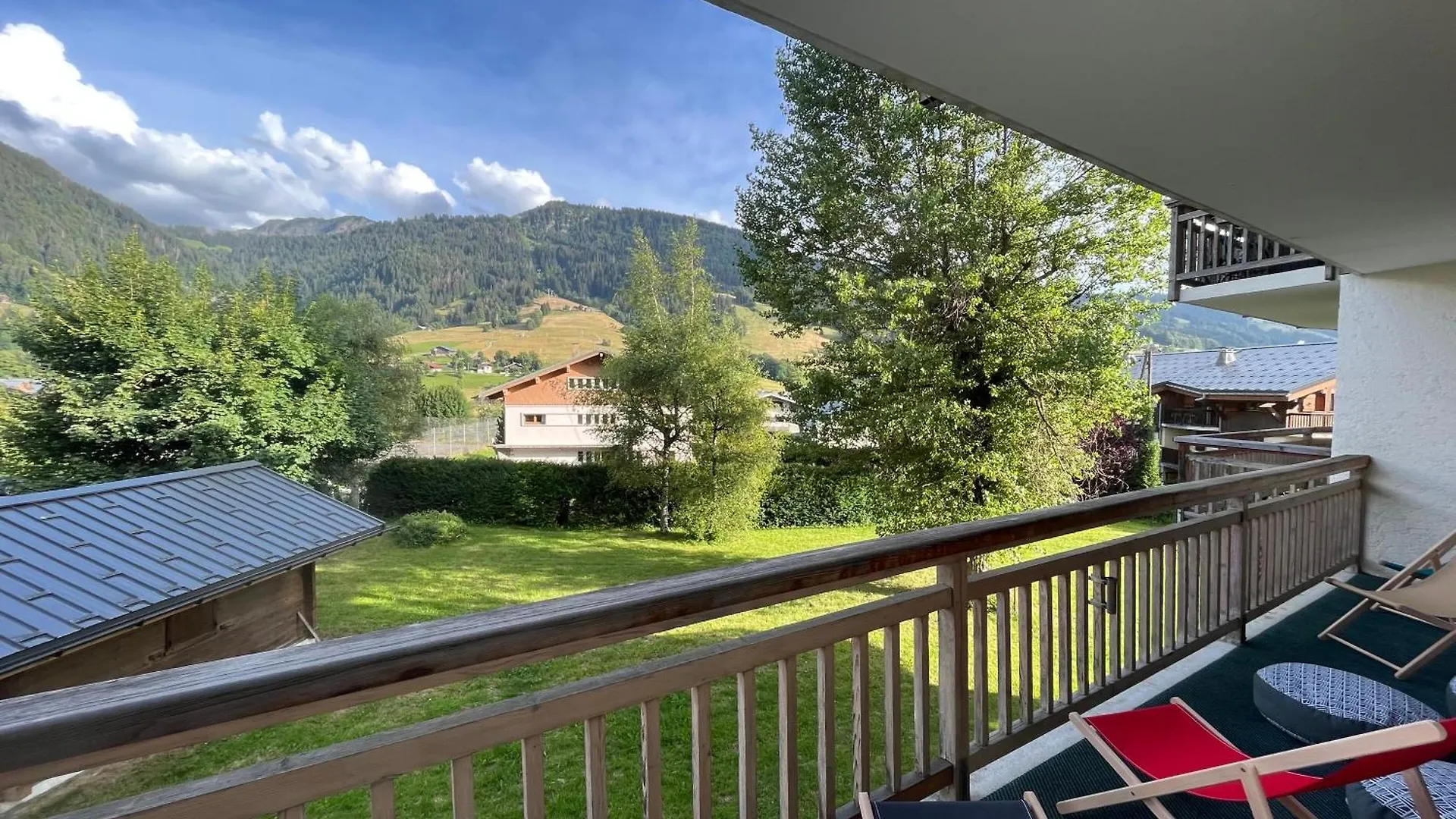 Appartement 8 Personnes, 3 Chambres, En Plein Centre De Praz Sur Arly France